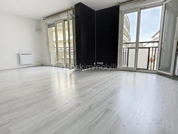 Un appartement moderne et lumineux avec vue sur Reims!