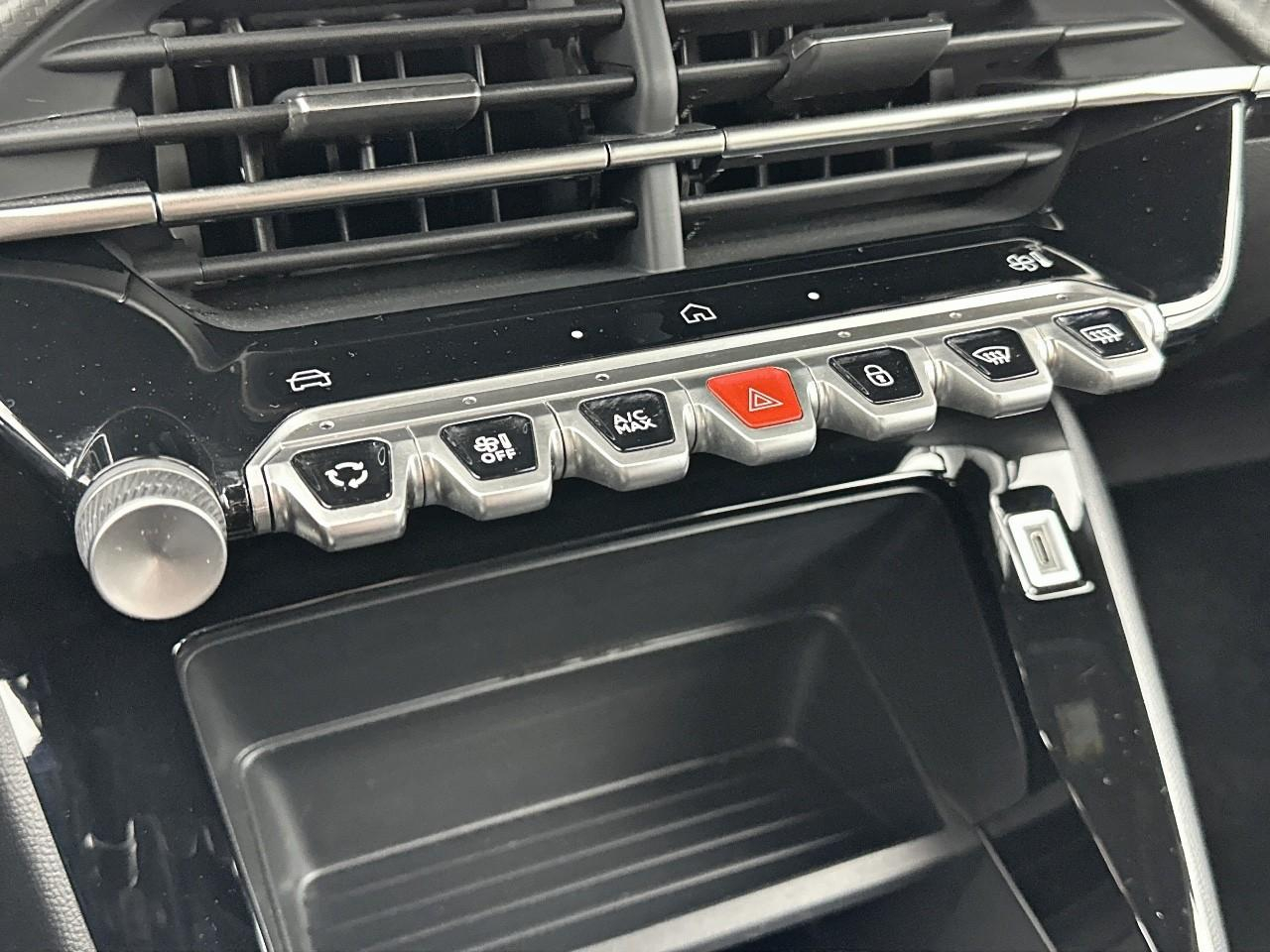 Peugeot 2008 100 s&s bvm6 style — photo 27