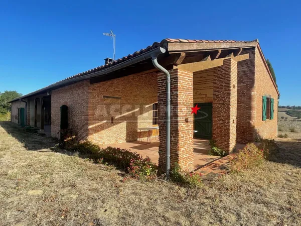 Maison 7 pièces 246 m²