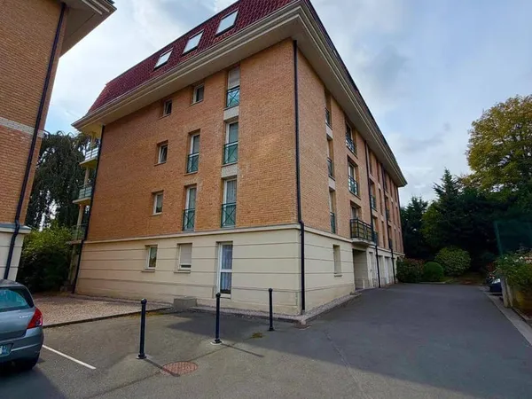 Studio 1 pièce 28 m²