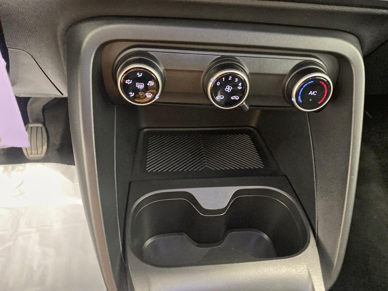 Citroën C3 turbo 100 ch manuelle plus — photo 15