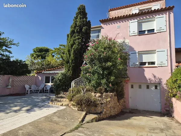 Villa 5 pièces 154 m²