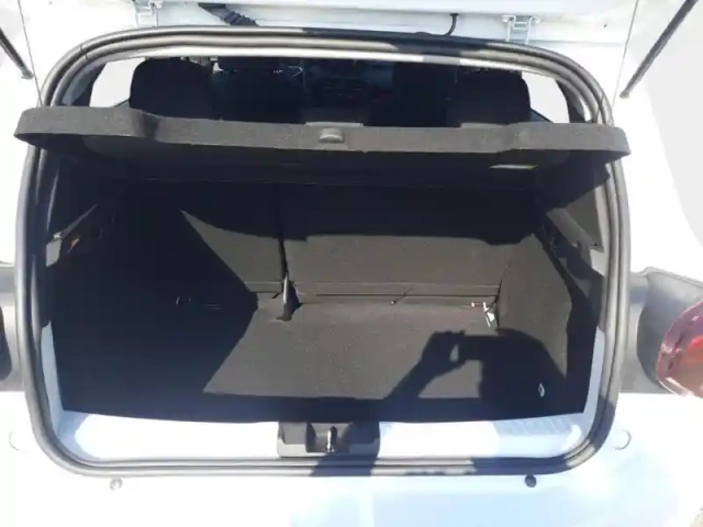 Dacia Sandero 1.0 tce 90ch stepway expression -24 — photo 24