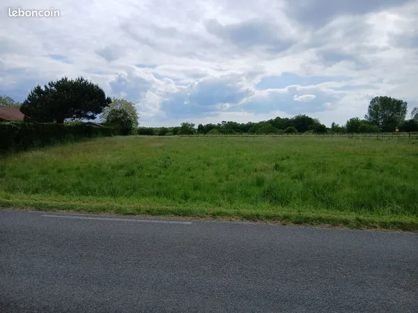 Terrain constructible de 1845 m2 divisible