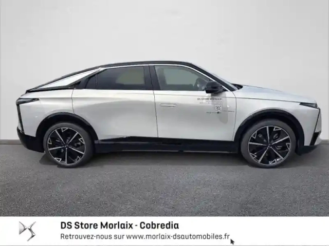 Ds N8 n°8 electrique 245ch long range jules verne — photo 4