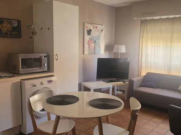 Studio meublé