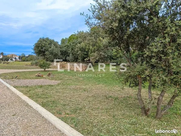 Terrain 804 m² Jouques
