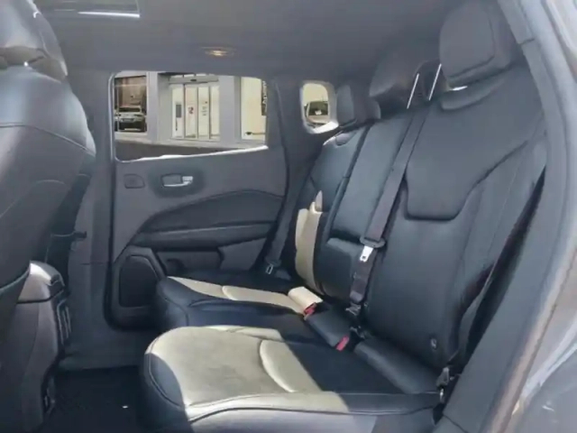 Jeep Compass 1.3 gse t4 240ch s 4xe phev at6 — photo 10