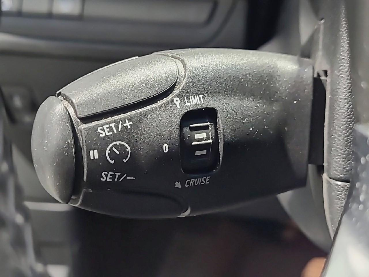 Peugeot 2008 puretech 130ch s&s eat6 allure — photo 23
