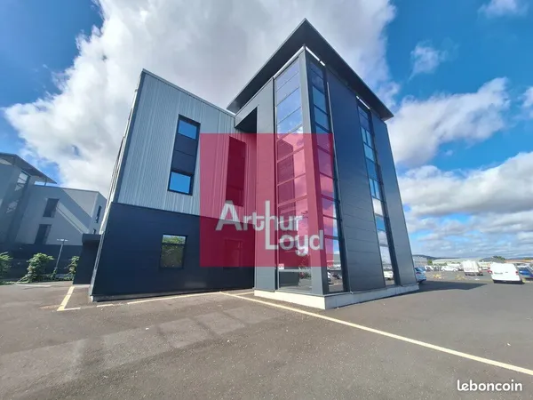 Bureaux 128 m² CLERMONT FERRAND