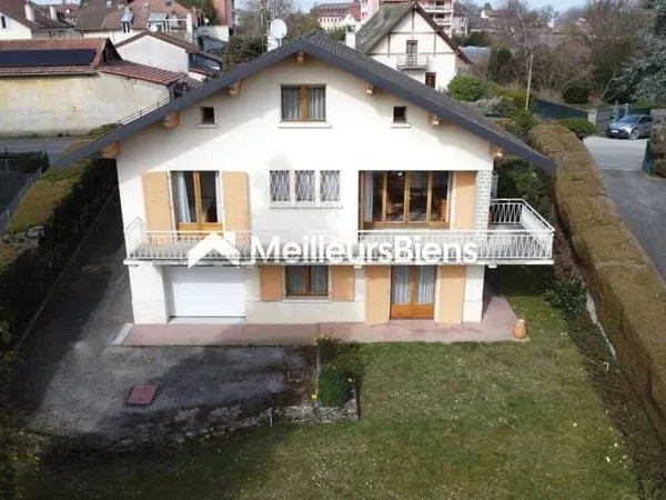 Pavillon 6 pièces 200 m²