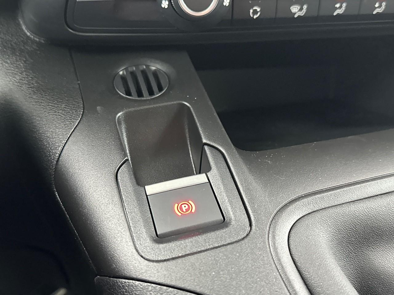 Citroën Berlingo van m diesel 100 ch manuelle — photo 29