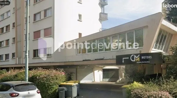 Local commercial 1 406 m²