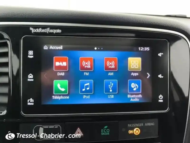 Mitsubishi Outlander 2.0i 200 phev hybride rechargeable essence instyle — photo 11
