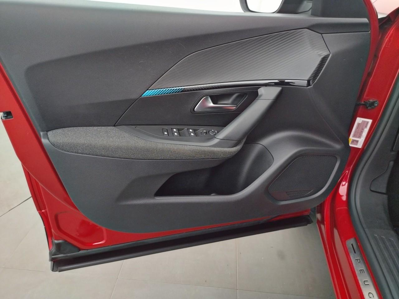 Peugeot 2008 puretech 100 s&s bvm6 style — photo 23
