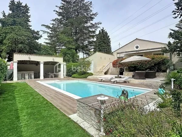Villa 6 pièces 181 m²
