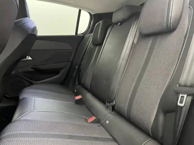 Peugeot 308 hybrid 136 e-dcs6 — photo 47