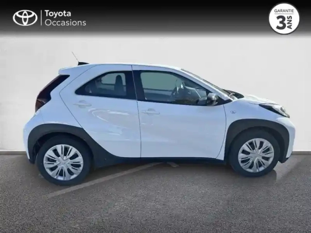 Toyota Aygo X 1.0 vvt-i 72ch dynamic my23 — photo 9