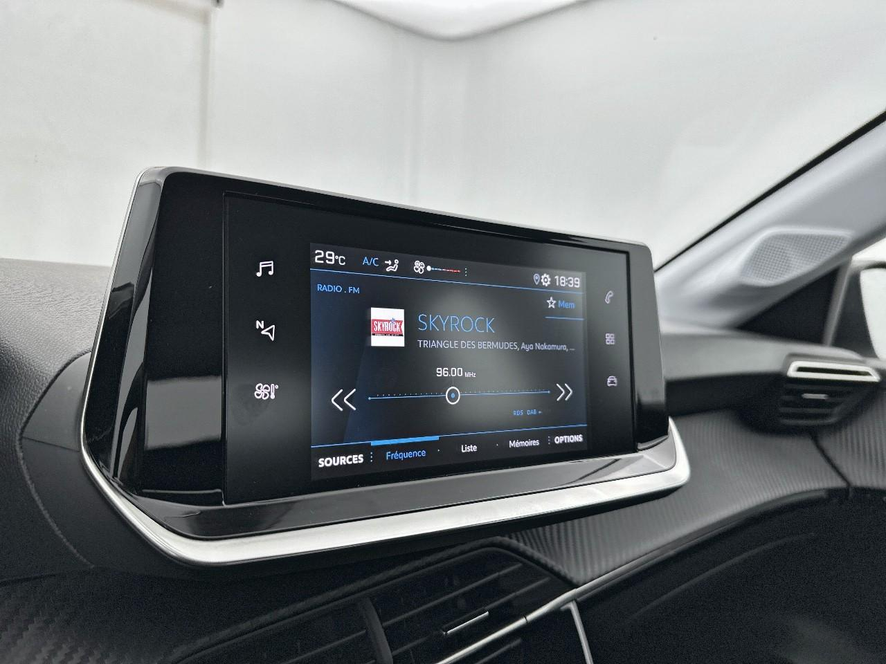 Peugeot 208 puretech 75 s&s bvm5 premium — photo 22