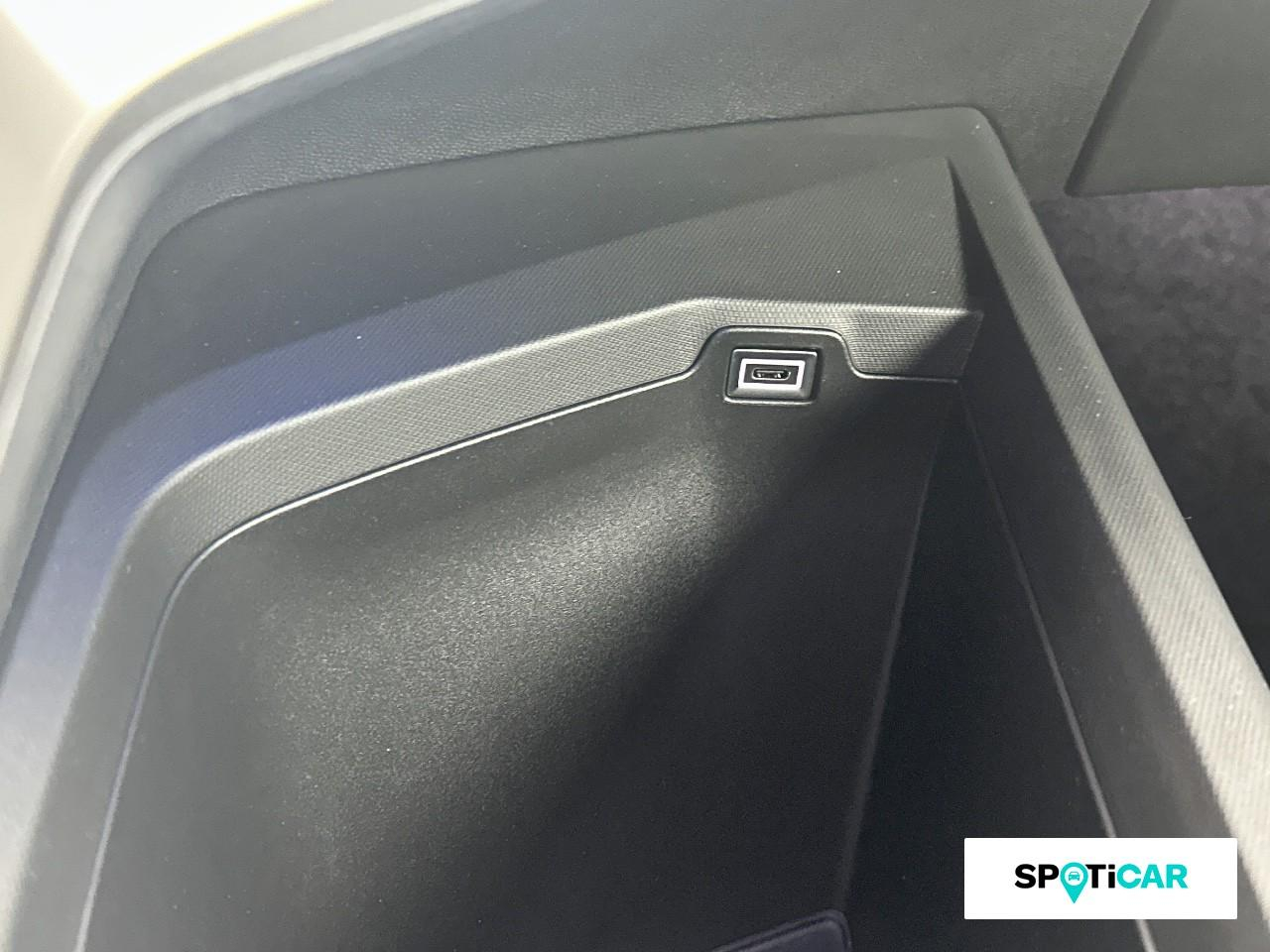Peugeot 3008 1.2 hybrid 145ch allure e-dcs6 — photo 17