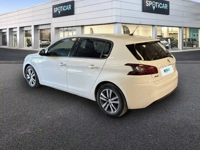 Peugeot 308 puretech 110ch s&amp;s bvm6 — photo 17