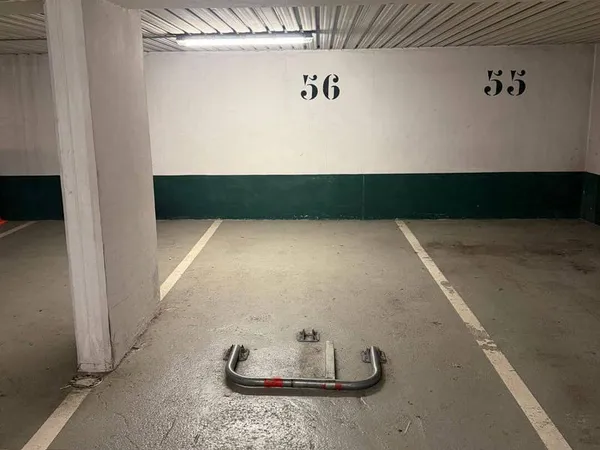 Parking 12 m²