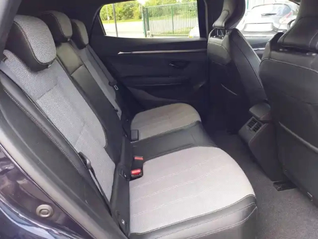 Renault Megane e-tech ev60 220 ch optimum charge — photo 14