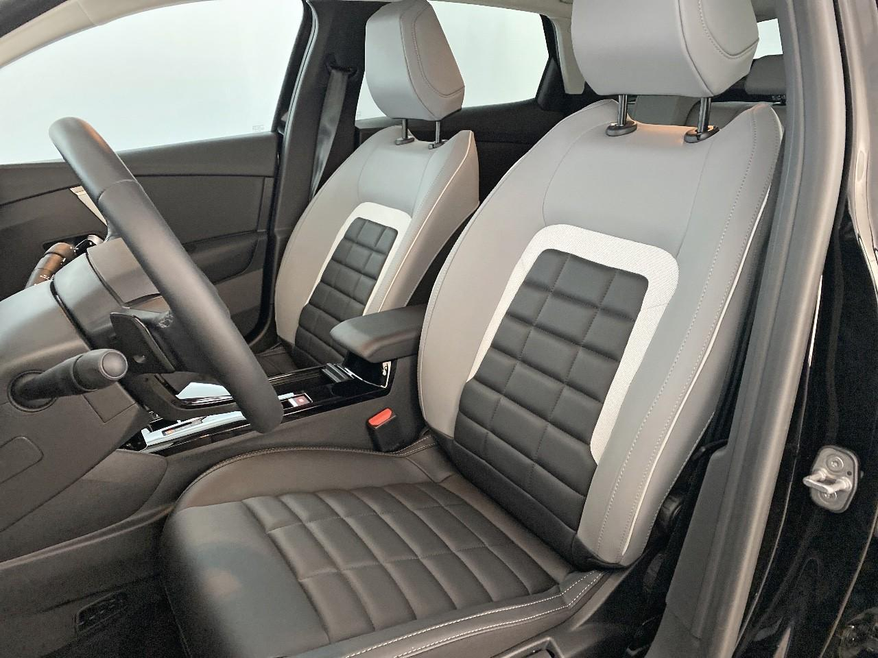 Citroën C4 hybride 145 ch e-dcs6 max — photo 9