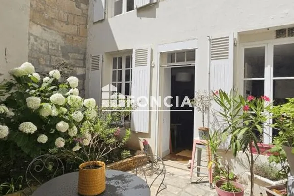 Maison 6 pièces 210 m²