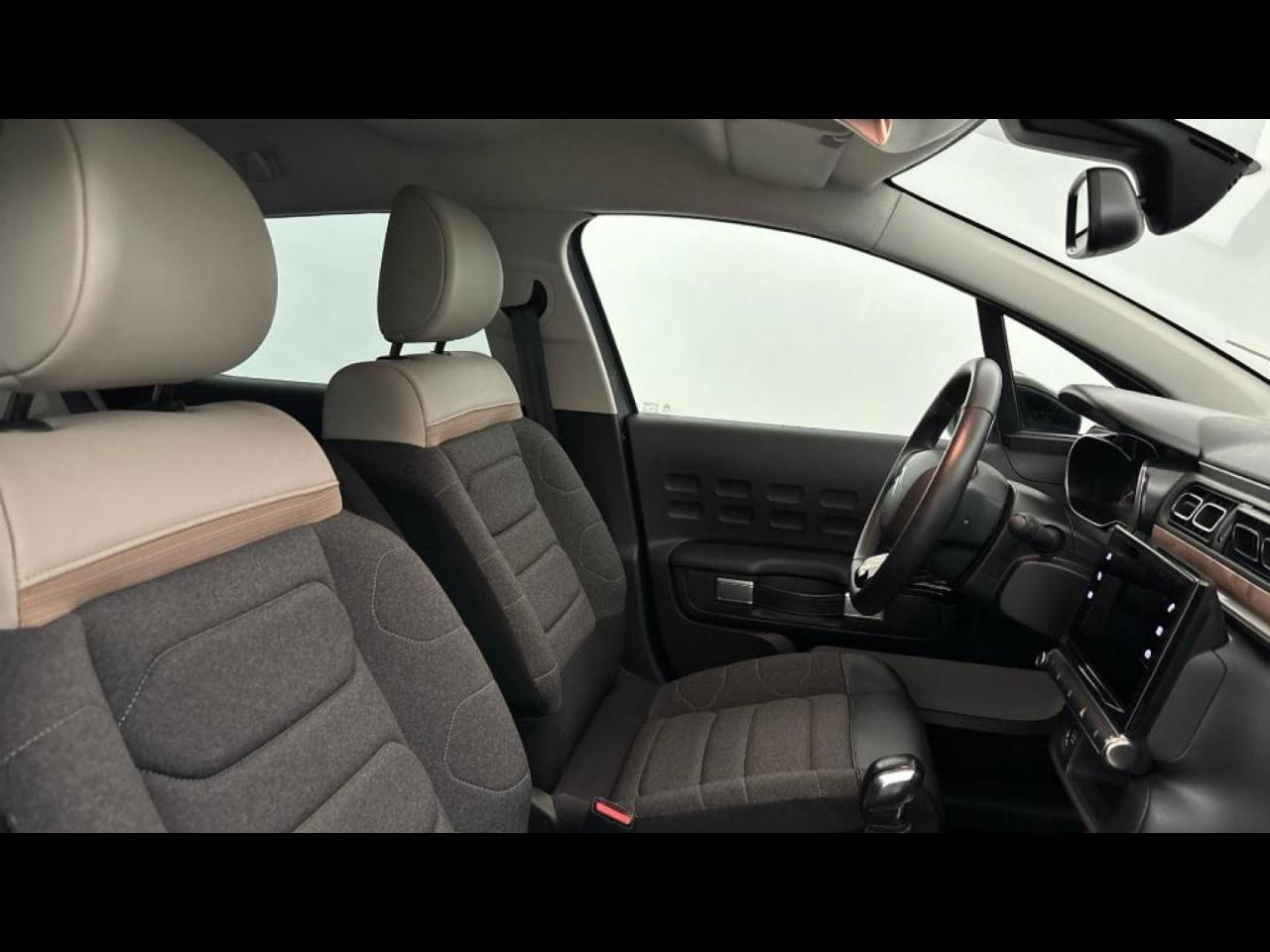 Citroën C3 1.2 puretech 83ch s&s shine — photo 15