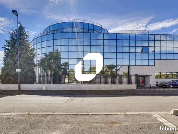 Bureau 2 162 m²