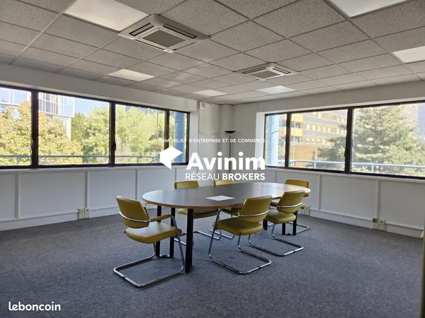 Bureaux 749 m² Archamps