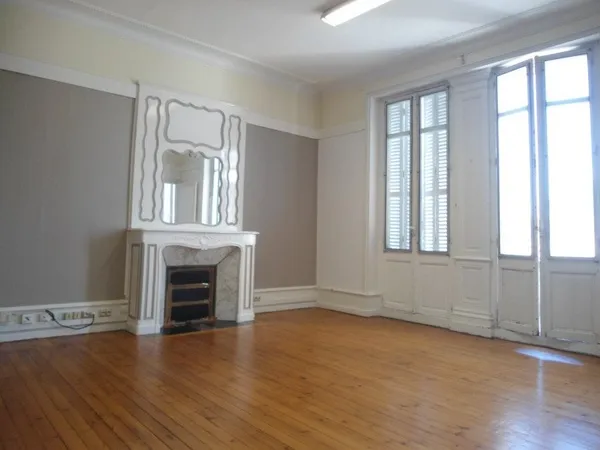 Bureaux 3 pièces 81 m²