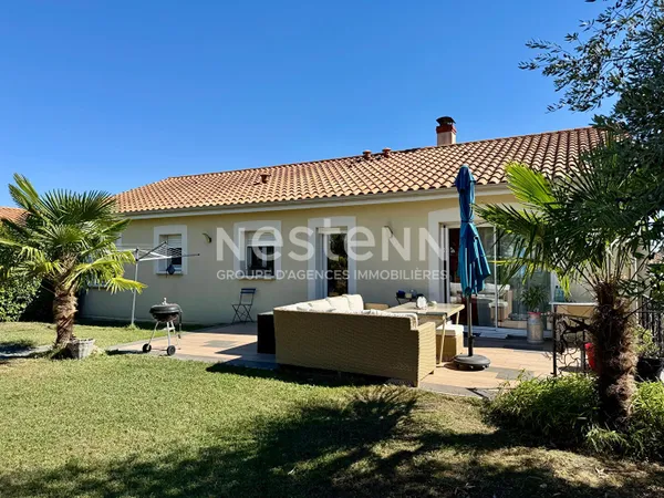 A vendre - Maison 120 m² - 3 chambres - Pièce de vie 64 m² - Jardin et double garage - Lys-Haut-Layo