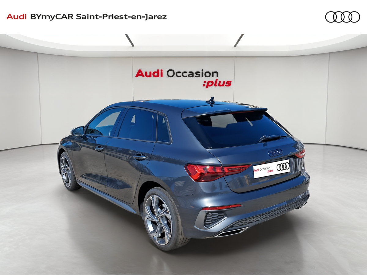 Audi A3 Sportback 40 TFSIe 204 S tronic 6 — photo 3