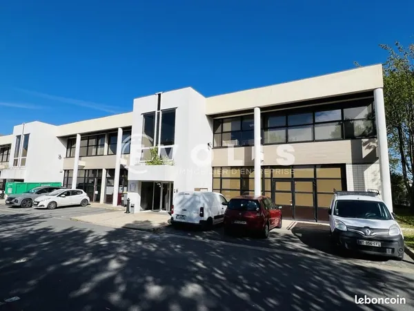 Bureau 468 m²