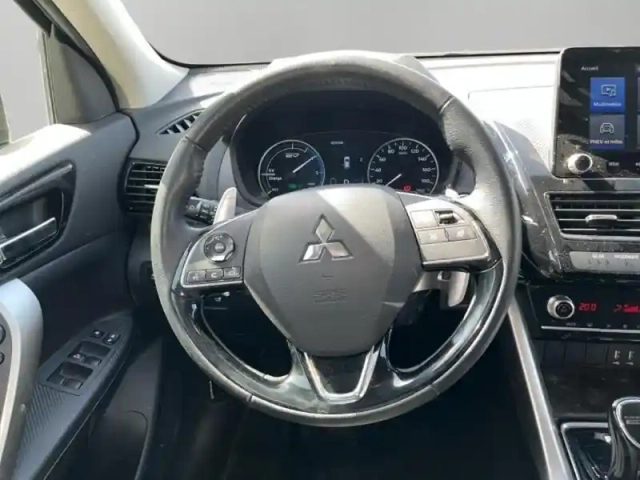 Mitsubishi Eclipse cross 2.4 mivec phev 188ch invite 4wd 2023 — photo 12