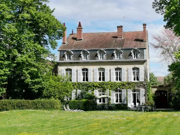 Charmante et spacieuse maison de maître