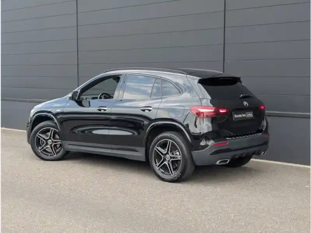 Mercedes Gla 250 e — photo 3