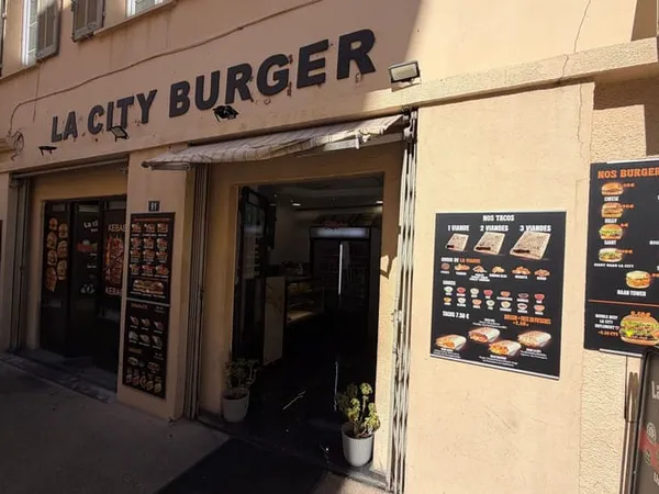 Local commercial 63 m²