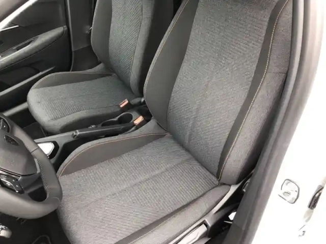 Peugeot 208 hybrid 110 ch e-dcs6 — photo 11