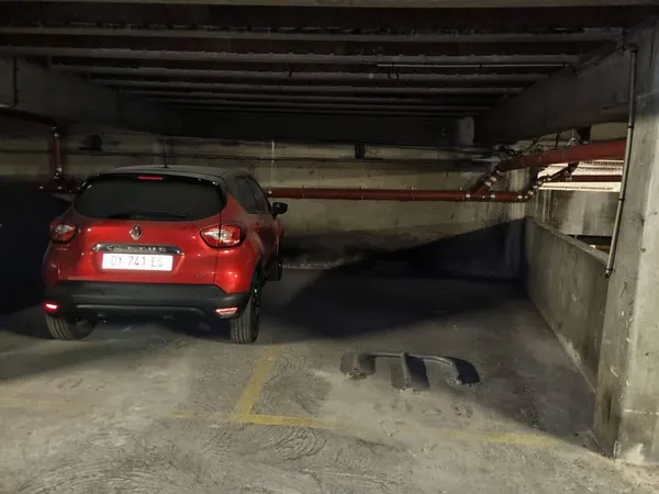 Parking 12 m²