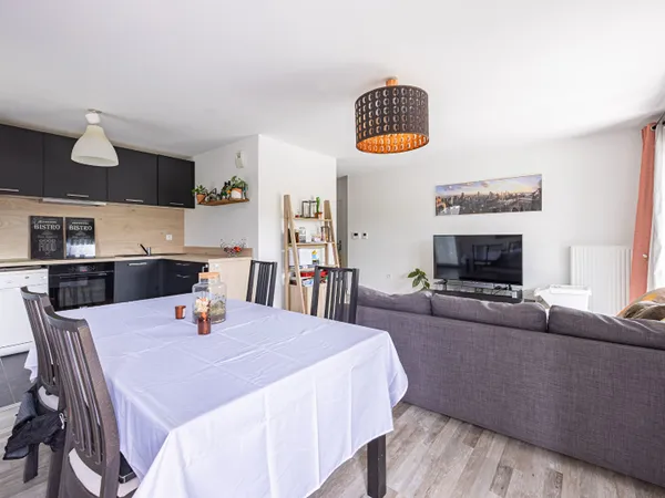 Saint-Herblain - T4 récent avec terrasse de 24 m² et double stationnement