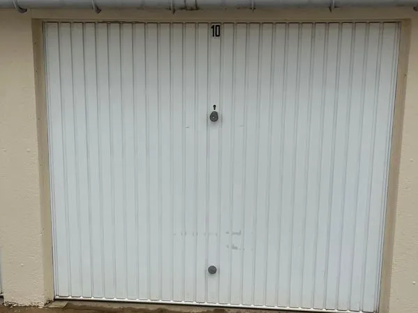 Garage à louer
