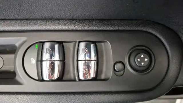 Mini Mini countryman 136 ch — photo 15