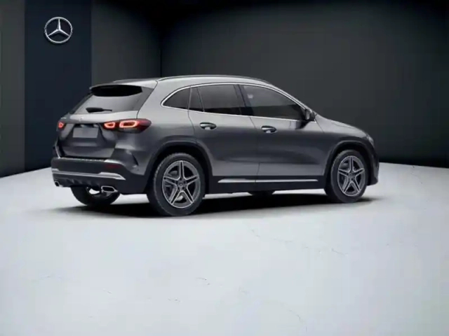 Mercedes Gla 200 d amg line — photo 14