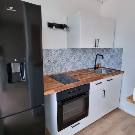 Appartement 2 pièces entièrement rénové, meublé de 42 m²
