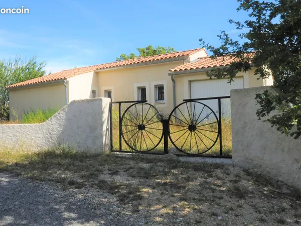 Maison 3 pièces avec garage et cave en campagne dans un endroit calme