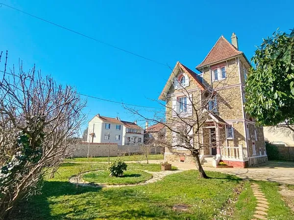 Villa Chanteclerc Propriété de Charme à Brou-sur-Chanterei