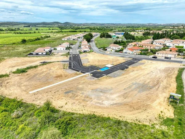 Terrain constructible 341 m²